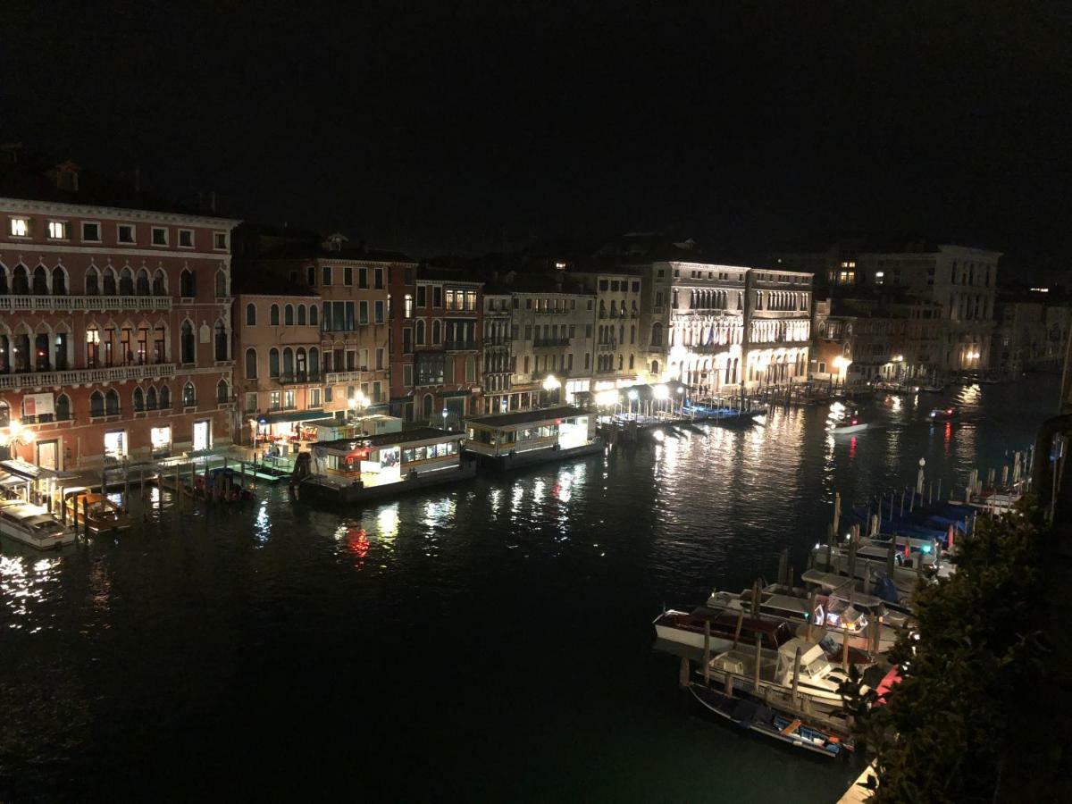 Rialto Terrace On The Grand Canal Venice Exterior photo