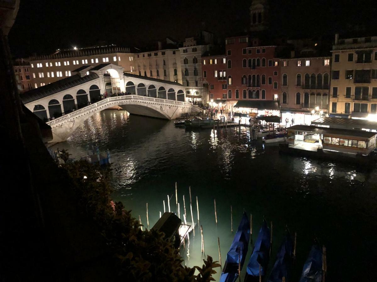 Rialto Terrace On The Grand Canal Venice Exterior photo